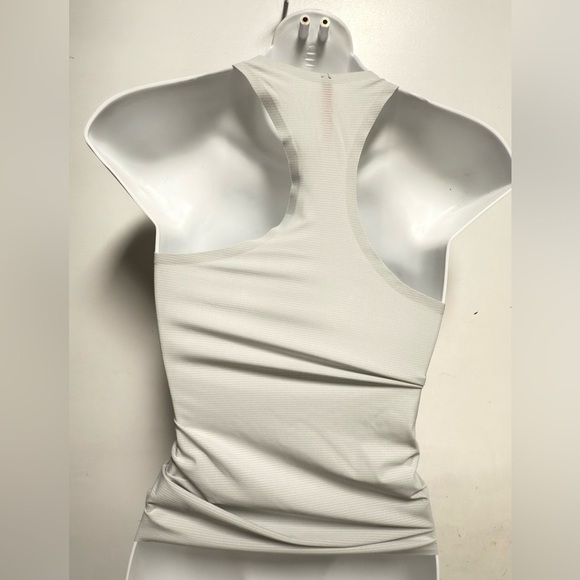 SPANX Light Gray Perforated Tank Top - Picture 3 of 6